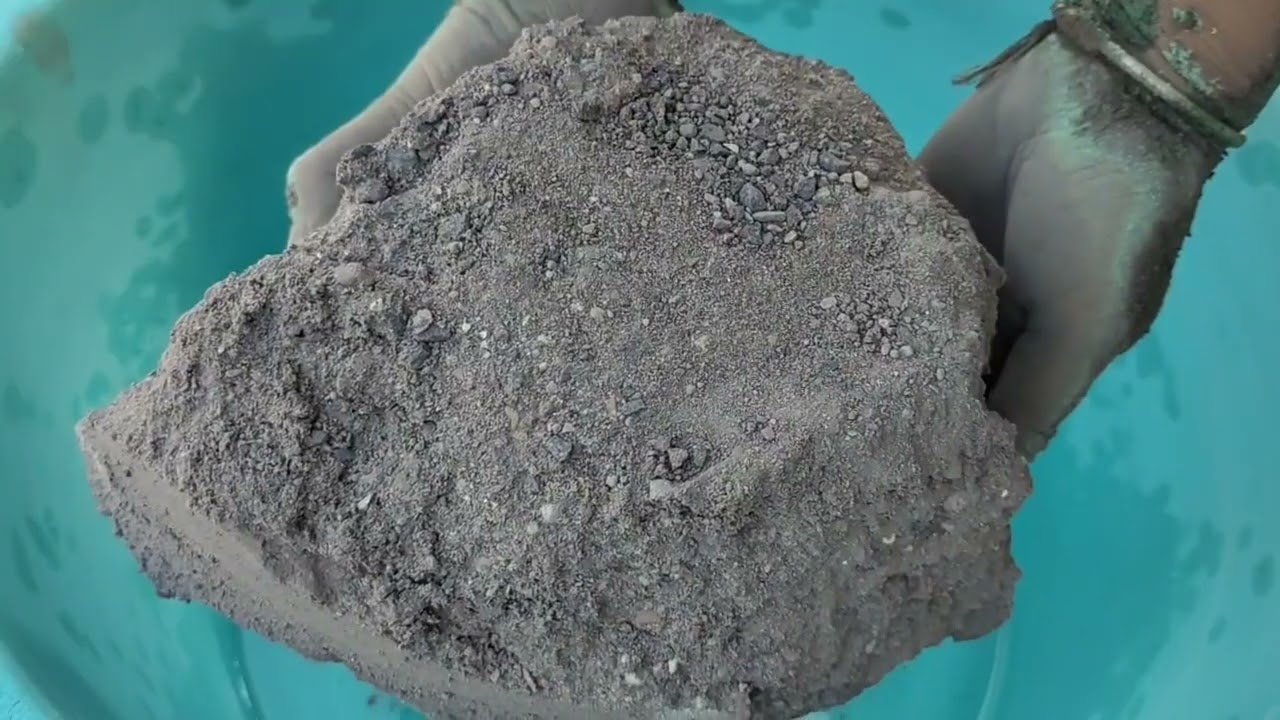Asmr -  Gritty Charcoalashes dry and water 💦 crumbling #oddlysatisfying 