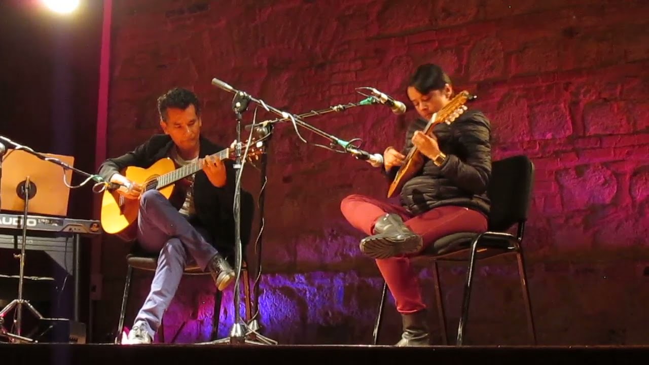 CARNAVALIANDO (Marta Gómez) - TATIANA NARANJO (Charango) y RODOLFO CHAVES (Guitarra)