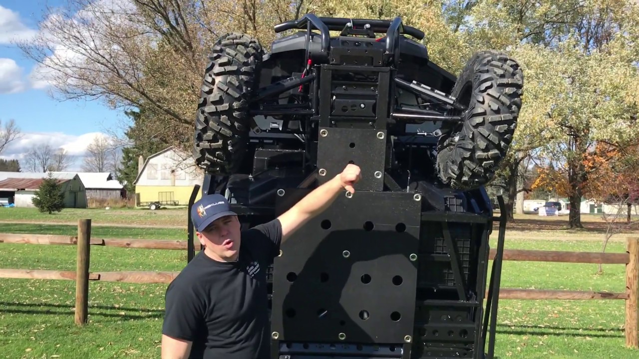 A closer look at the bottom of a  Bennche - Massimo T-Boss 550 750 Whats underneath?