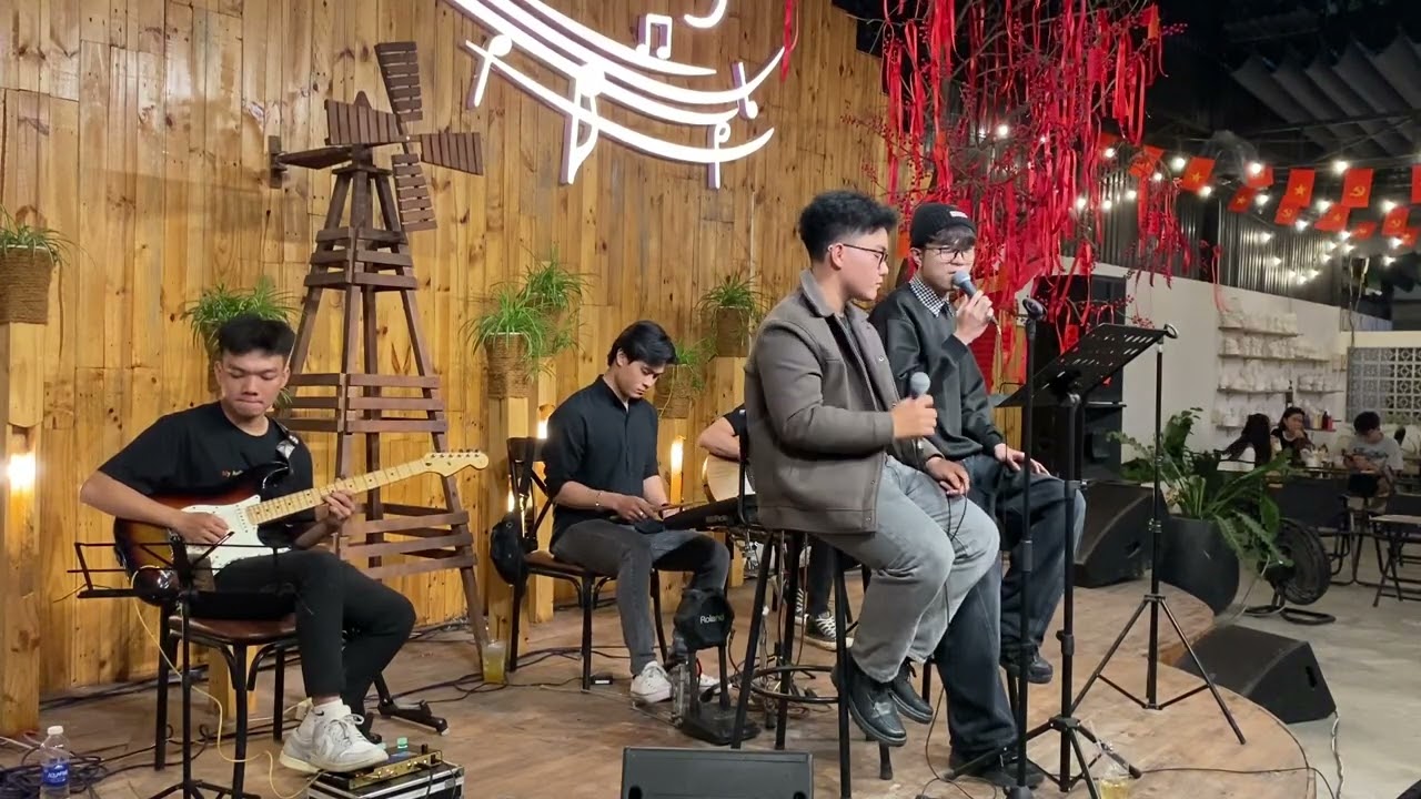 CƠN MƯA BĂNG GIÁ | WIND BAND