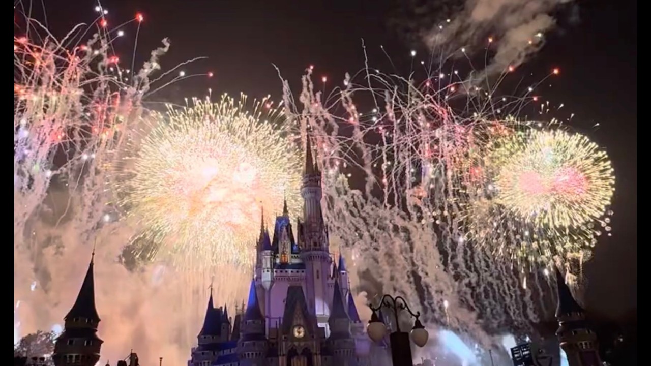 DISNEY HAPPY NEW YEAR 2025   10 SECOND COUNTDOWN TO THE NEW YEAR! #happynewyear #newyearseve #nye
