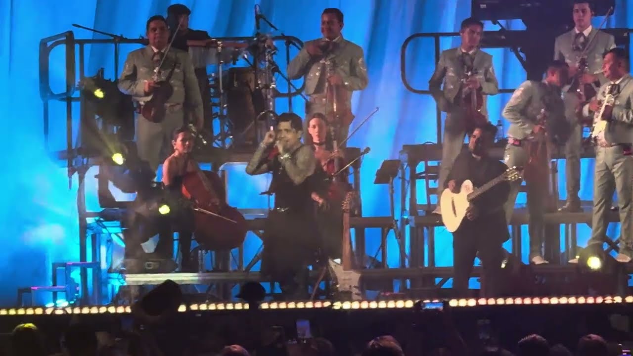 De Los Besos Que Te Dí - Christian Nodal en vivo en la Arena Monterrey 23 Mayo 2024