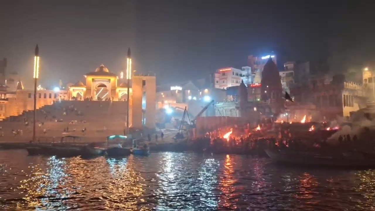 Ganga ghat and Ganga aarti