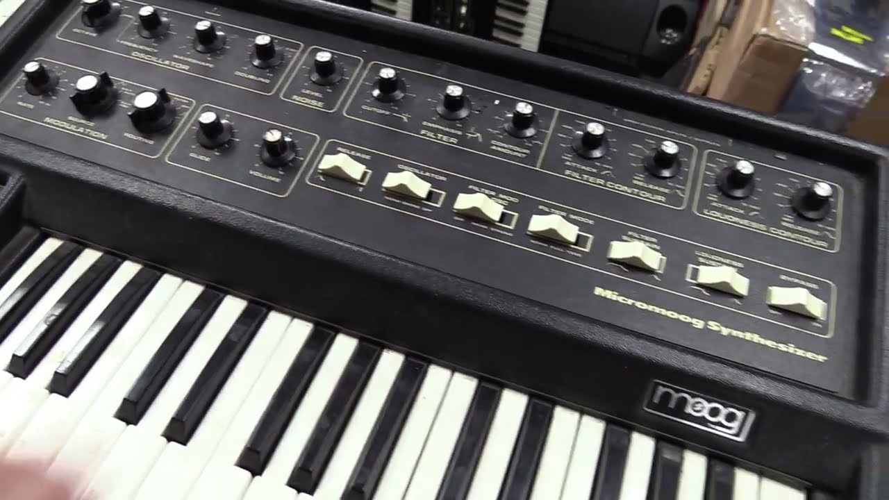 Сервис/демонстрация MicroMoog от Джо