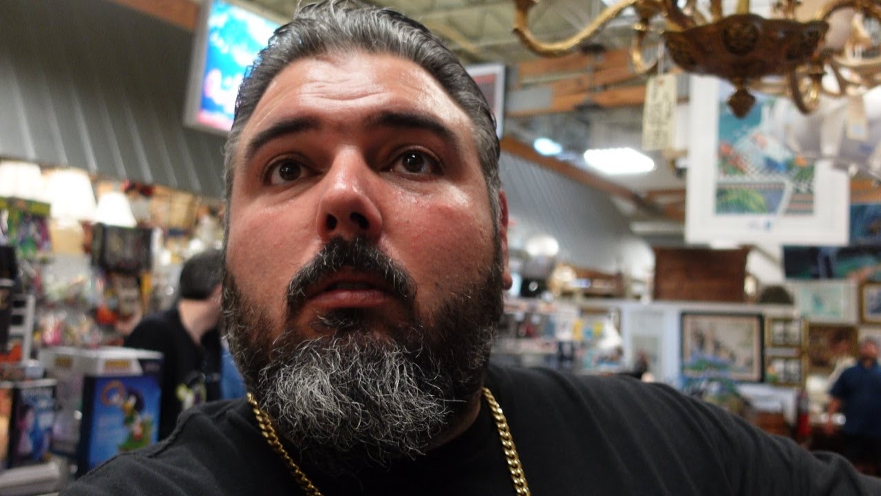 Toy hunting at a toy show and antique store | Hummpty used me but we had a great time.
