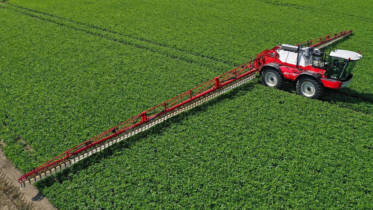 Wingssprayer system on 40m wide Agrifac Condor | Heestermans Agro