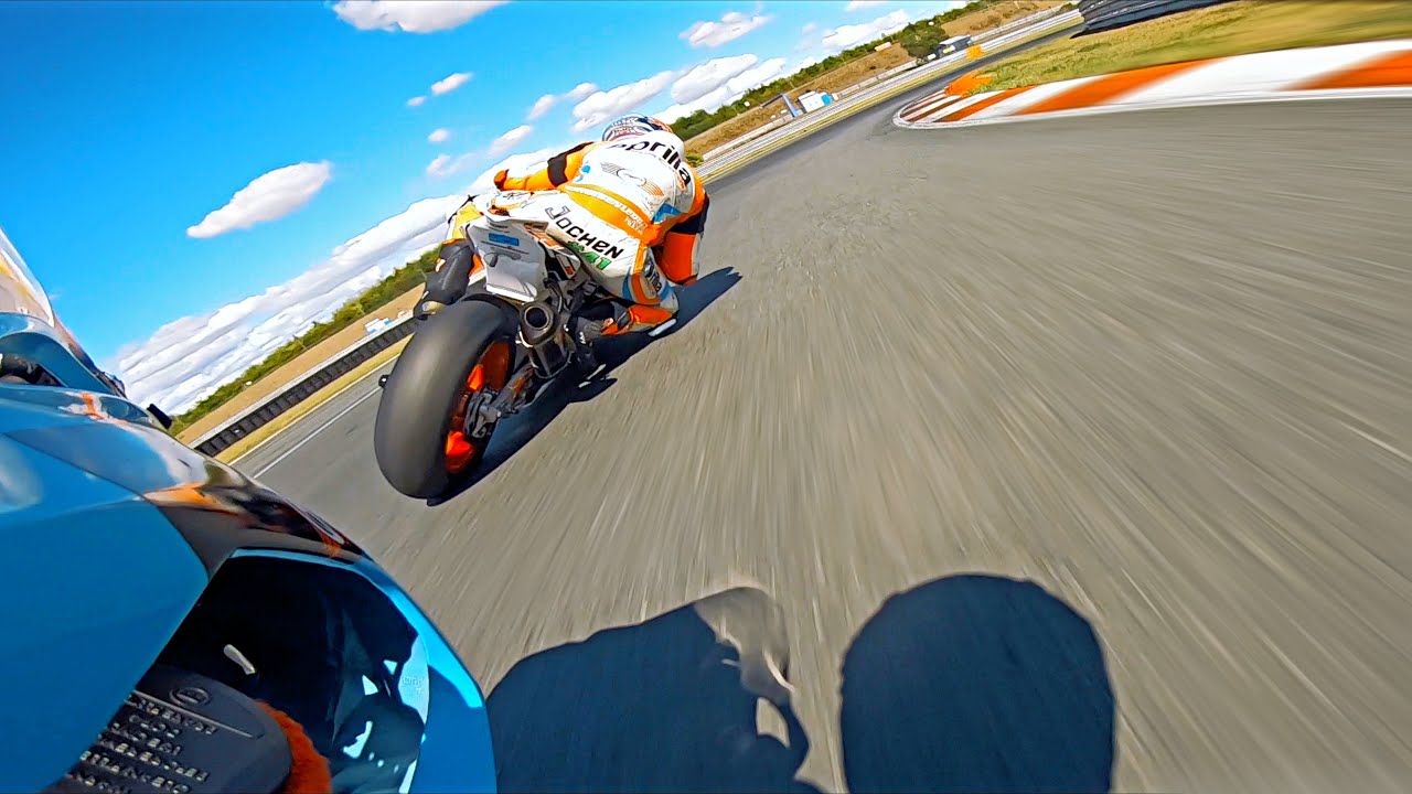 ZX10R vs RSV4 | FULL RACE