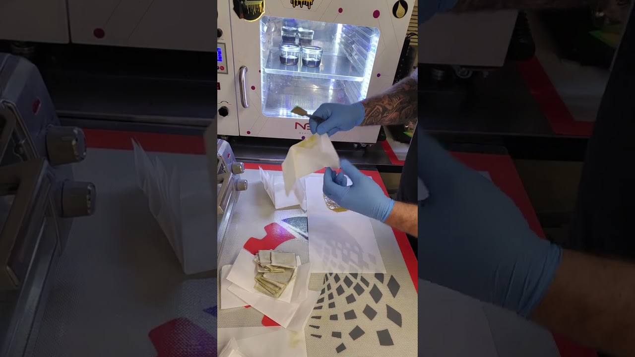 Rosin collection after pressing
