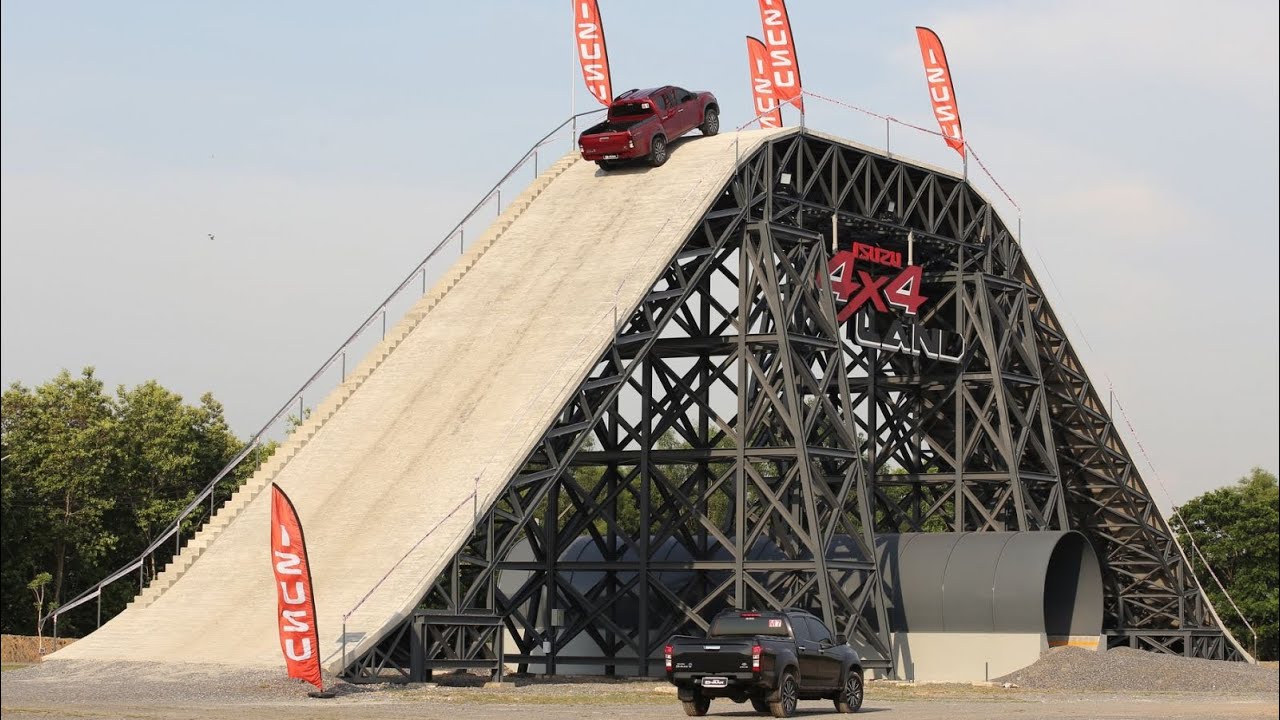 ลุย!! สนามทดสอบรถขับเคลื่อน 4 ล้อ “ISUZU 4x4 LAND”