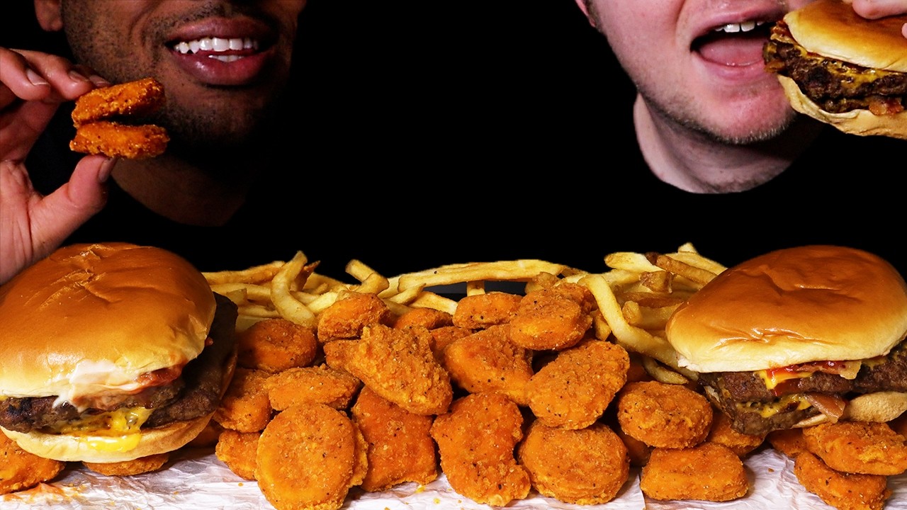 ASMR WENDY'S CHICKEN NUGGETS MUKBANG | BACONATOR AND FRIES