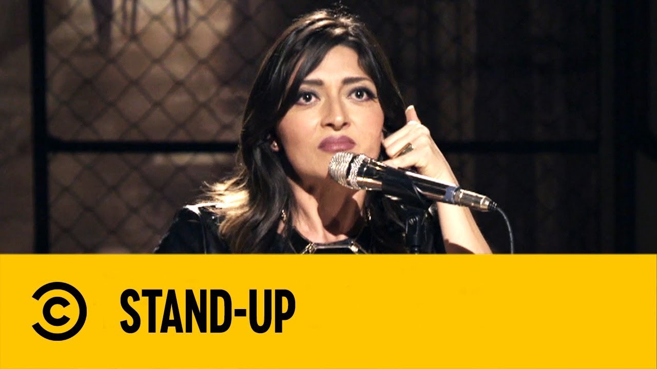 Historias de Una Soltera en Facebook | Mónica Escobedo | Stand Up | Comedy Central México