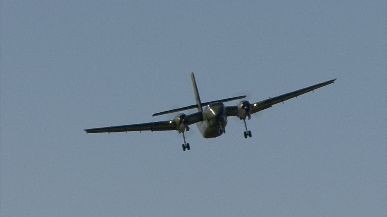 DHC-4 Caribou & Twin Radial Sound at Maitland 2015 HD