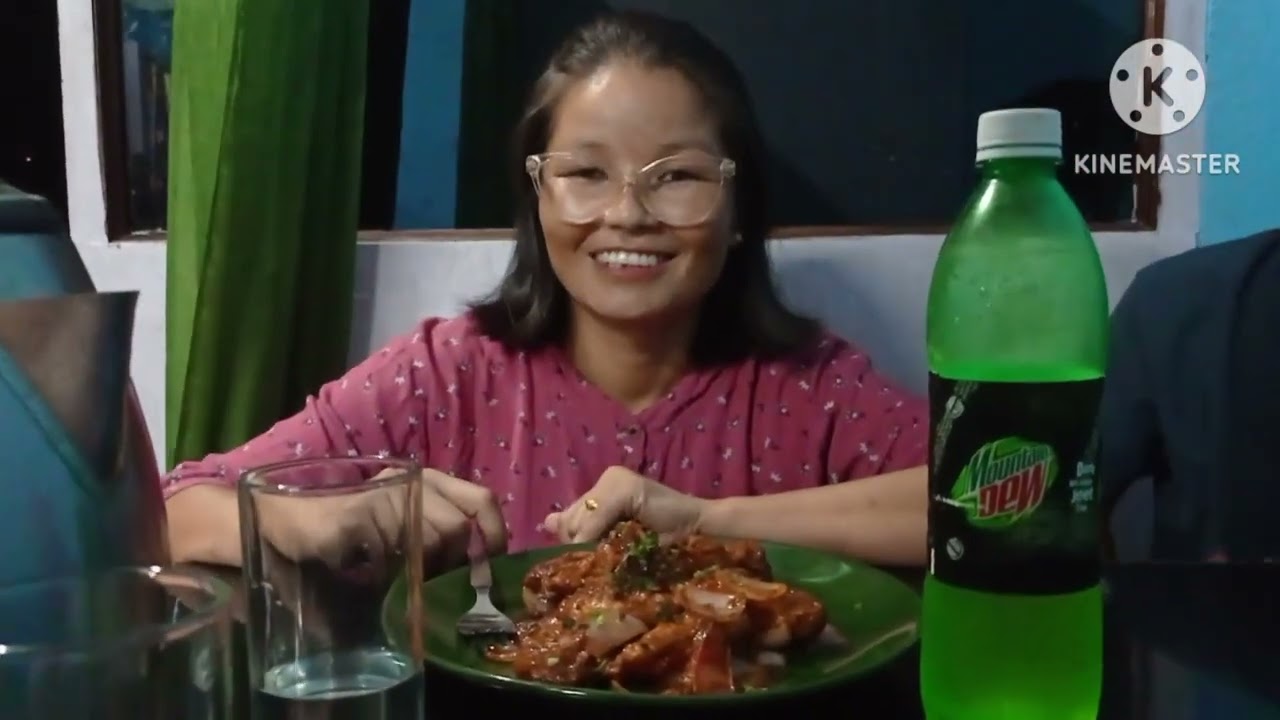 very tasty momo n chowmean in our Chuwa hotel 🍜🍲🥟🍗