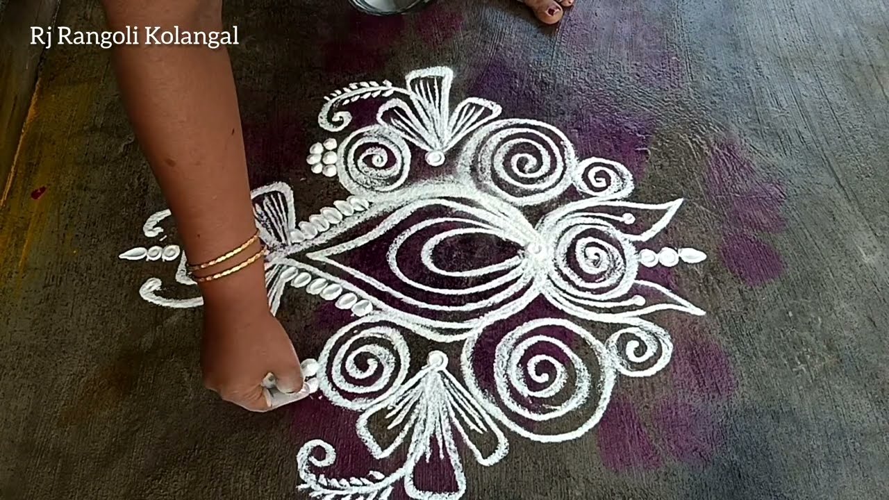 Simple Rangoli with dots 🌺 Traditional padikolam design 🌺 easy rangoli 🌺