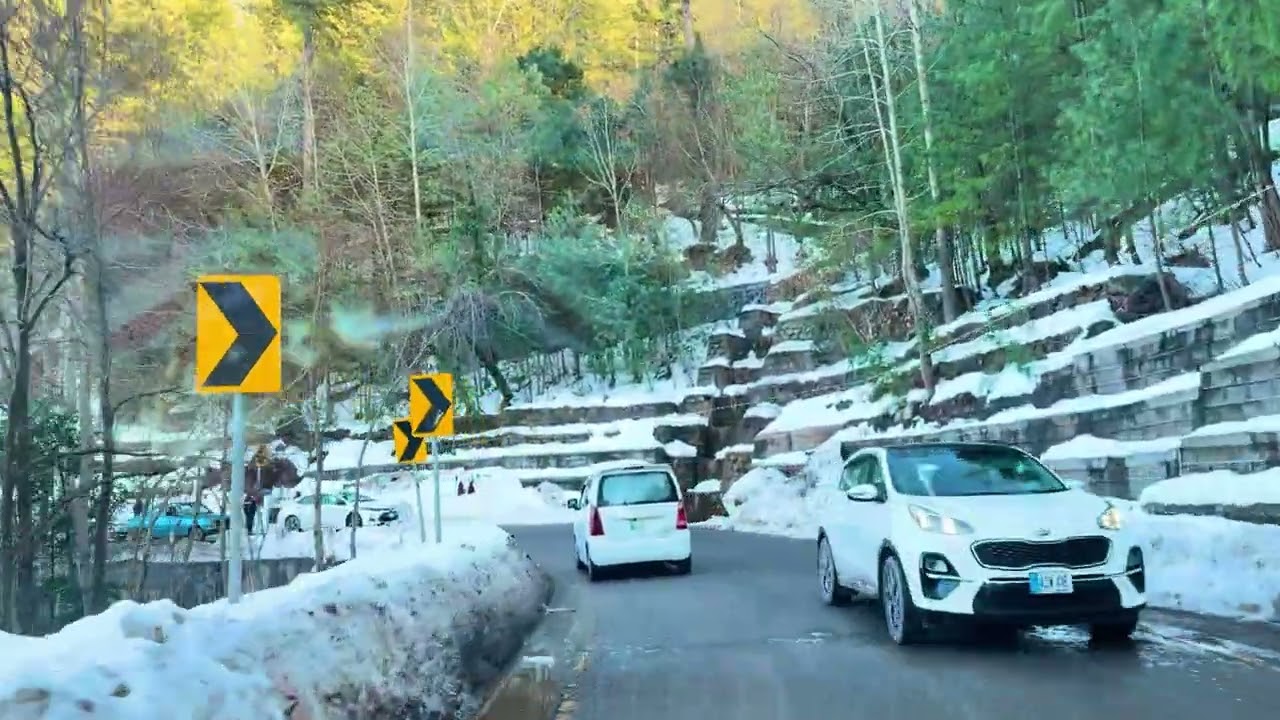 Road Trip to Snowy Murree | Pakistan Winter Vlog