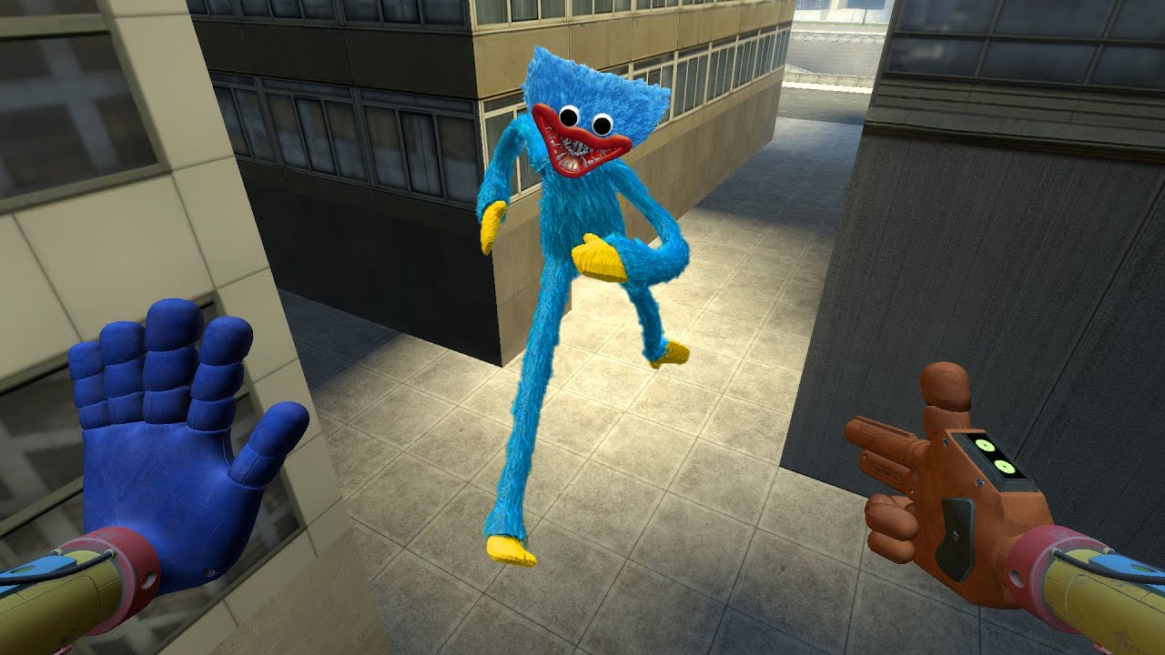 GIANT HUGGY WUGGY  FROM POPPY PLAYTIME  JUMPS AT ME BETWEEN SKYSCRAPERS! 😱 | GARRY’S MOD