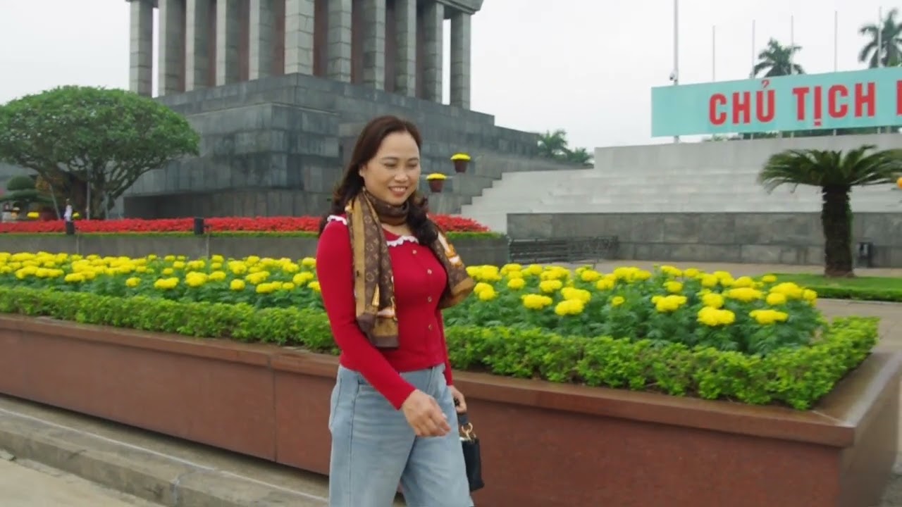 KỶ NIỆM LĂNG BÁC & HỒ GƯƠM