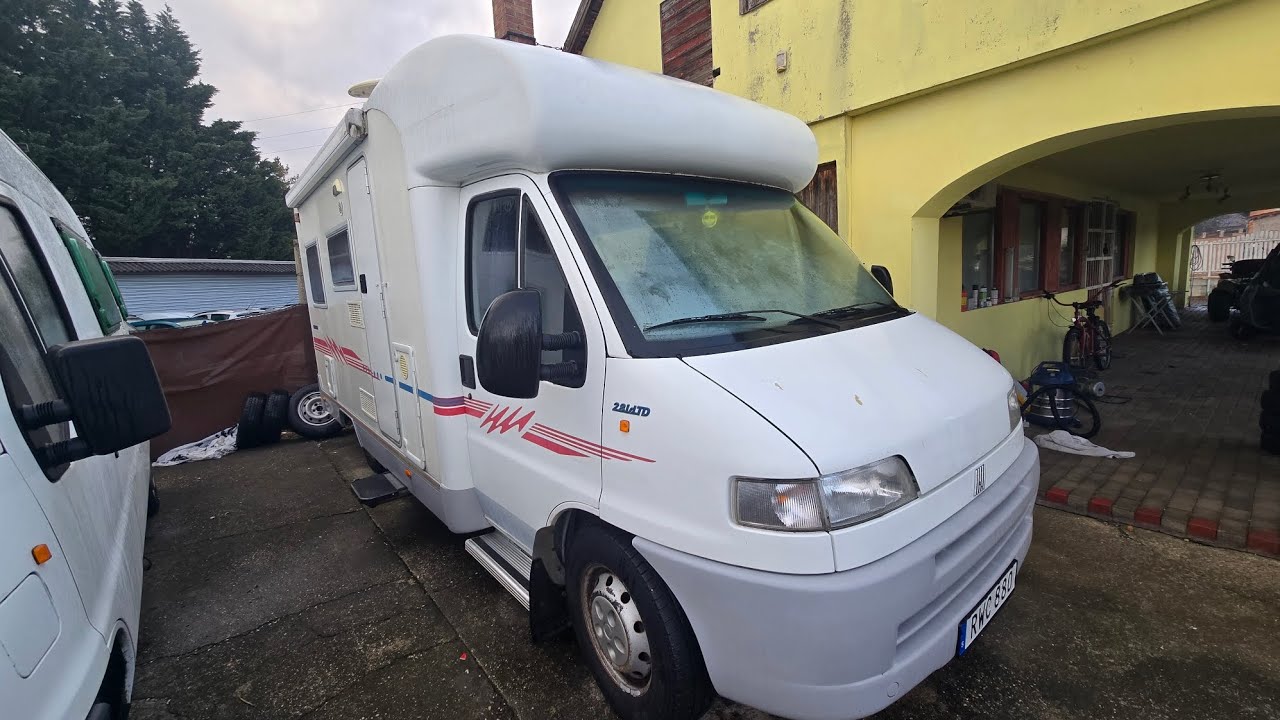 Lakóautó Tel06209889775 