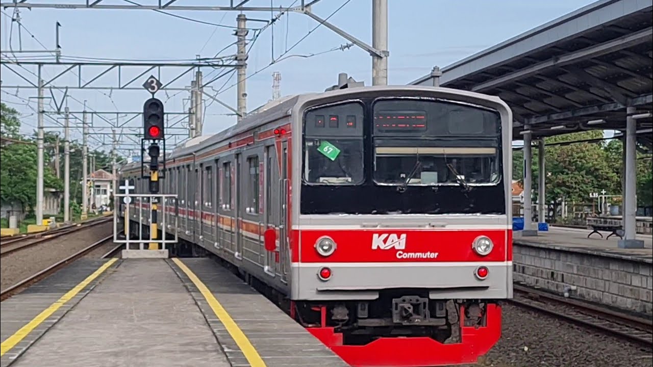 Stasiun Cikarang = line Cikarang,ka lokal Purwakarta.jr 205 cli 125 cc 206 cc 201