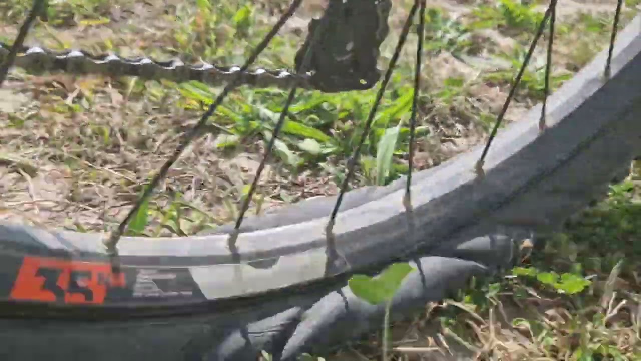 Luft ablassen  ( bisschen mit wenig Luft gefahren)