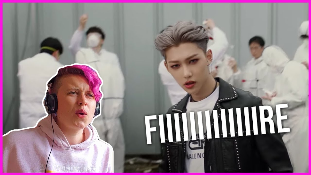 REACTION to STRAY KIDS 