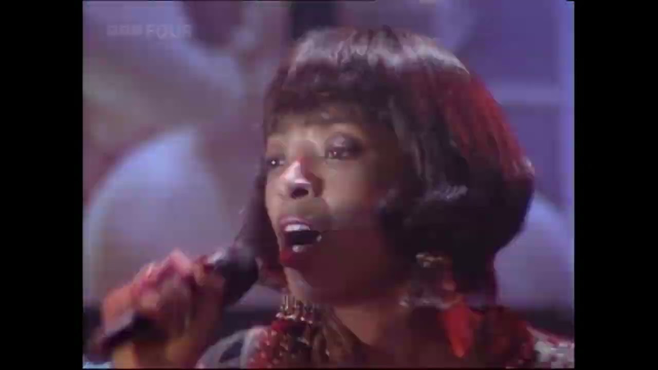 The KLF feat. Tammy Wynette - Justified & Ancient (Top of the Pops 1991)