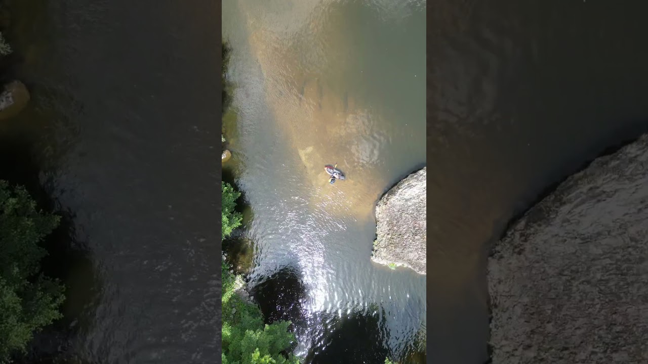 Les gorges de l'allier en drone Alors &ccedil;a vous donne envie ?#packraft #packrafting #france🇫🇷 #drone