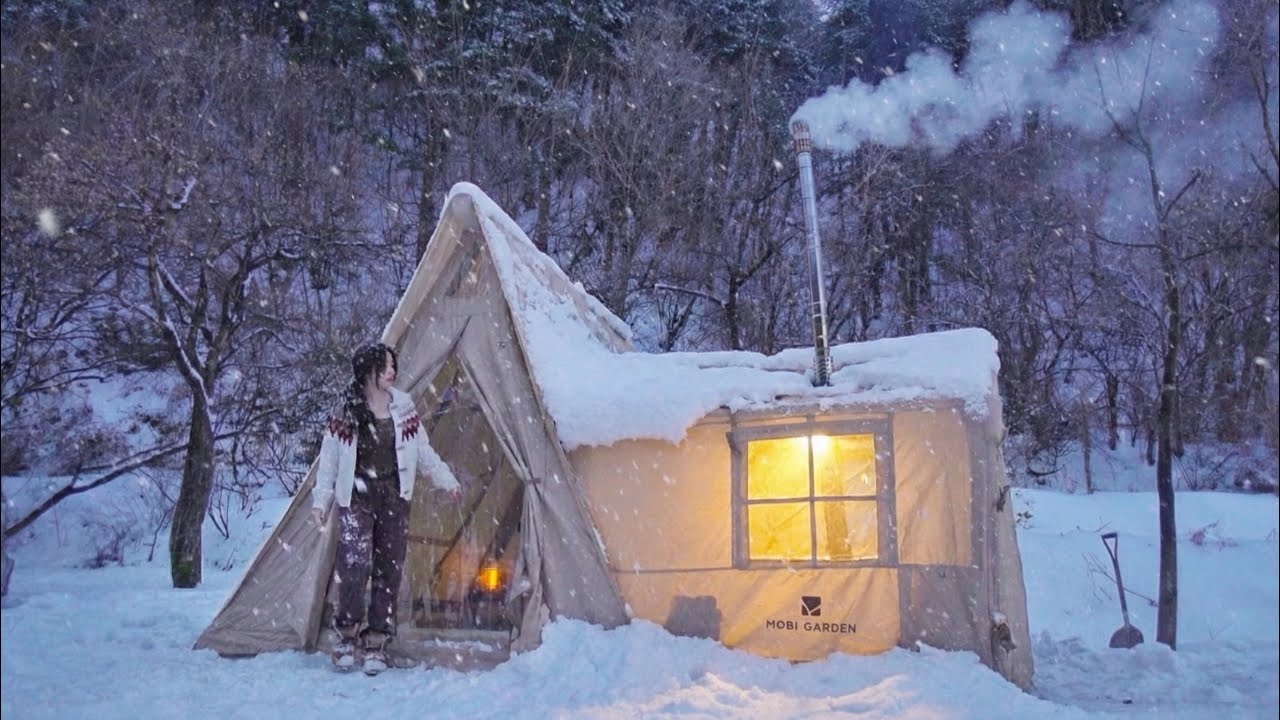 ❄️сильный снегопад в Лесном лагере | построили надувную палатку в форме домика🏕