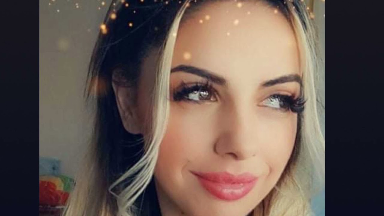 Daroczi Carmen Vigyèl minket innen