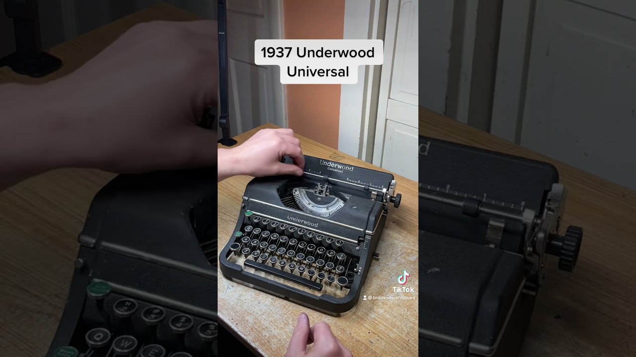 1937 Underwood Universal antique typewriter function test