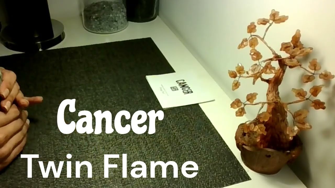 Cancer ♋ Twin Flame 💞 DM to DF: What They’re Hiding, Feeling & Thinking | Love Tarot Reading