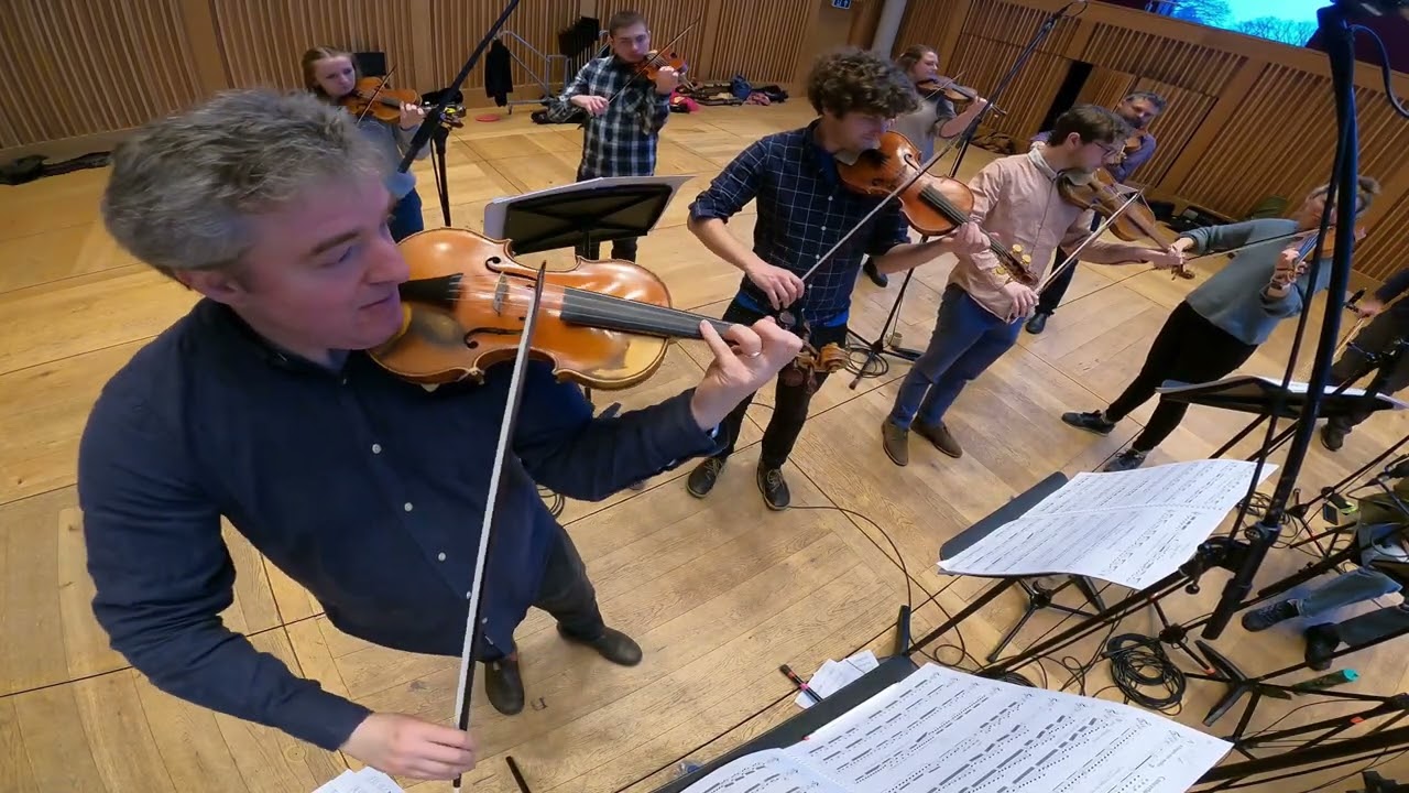 Ade Cam! Vivaldi: Violin Concerto in F Minor, Op. 8 No. 4, RV 297 &ldquo;L&rsquo;inverno&rdquo;: I. Allegro non molto
