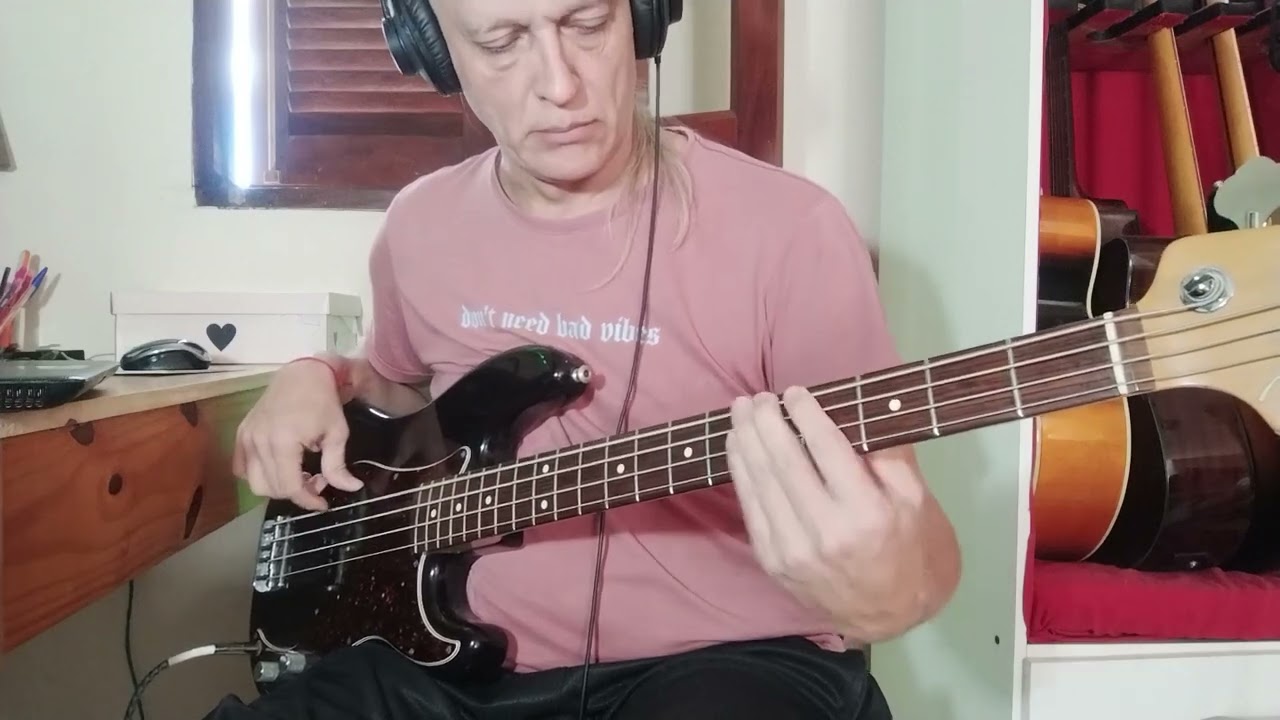 #180 Sucio y Desprolijo. Pappo´s Blues. Bajo.