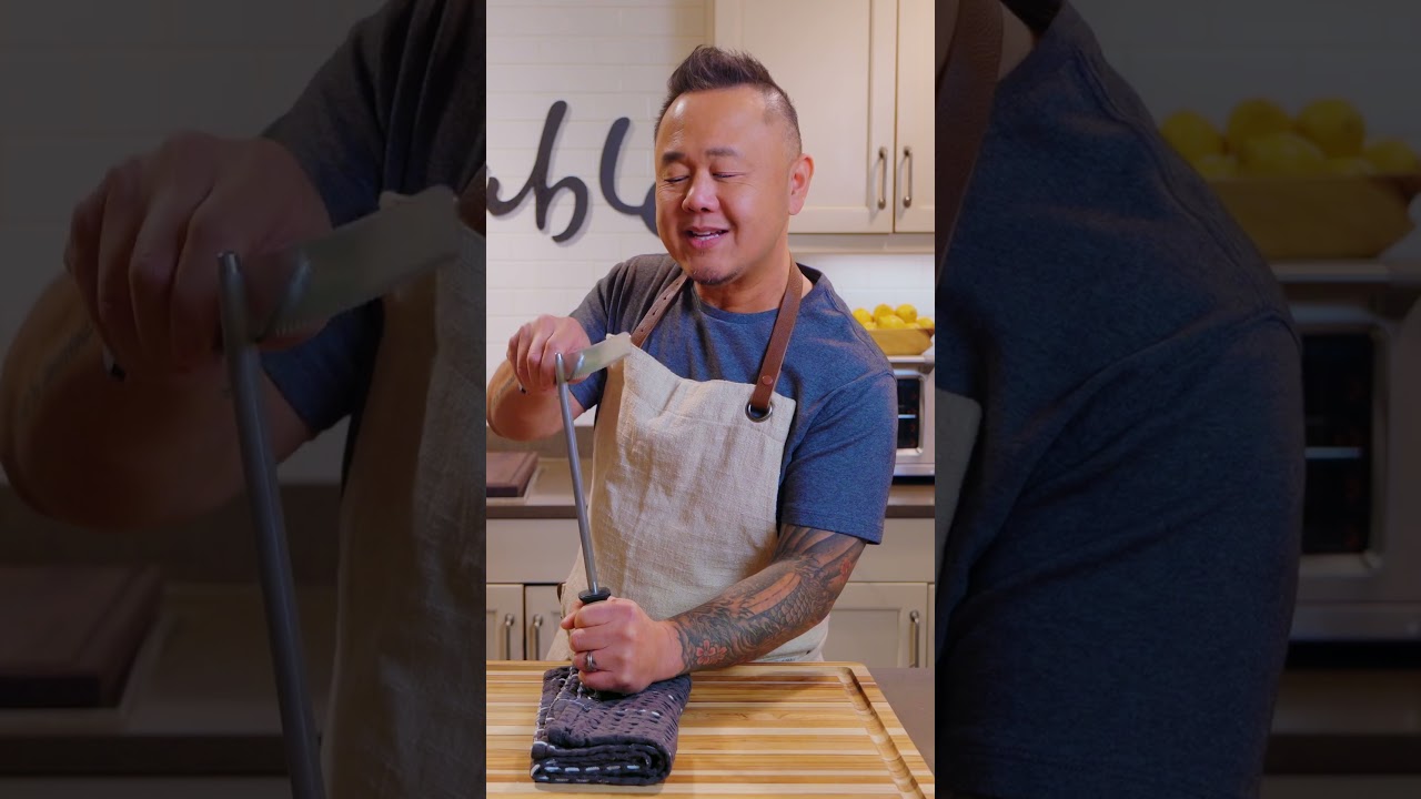 How to Sharpen a Serrated Knife #knifesharpening #chefknife #jettila #kitchentips