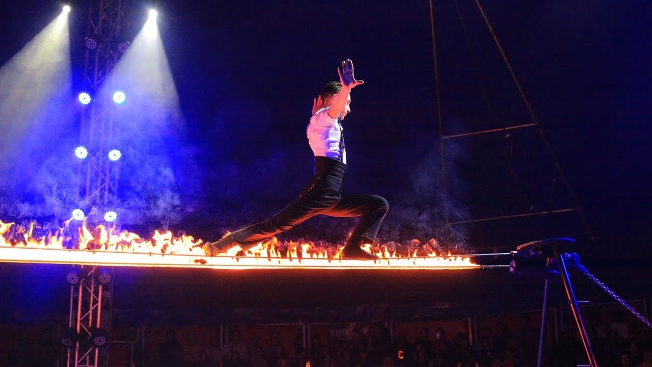 Jérémy Salar - Tightwire (Weihnachtscircus Düsseldorf)