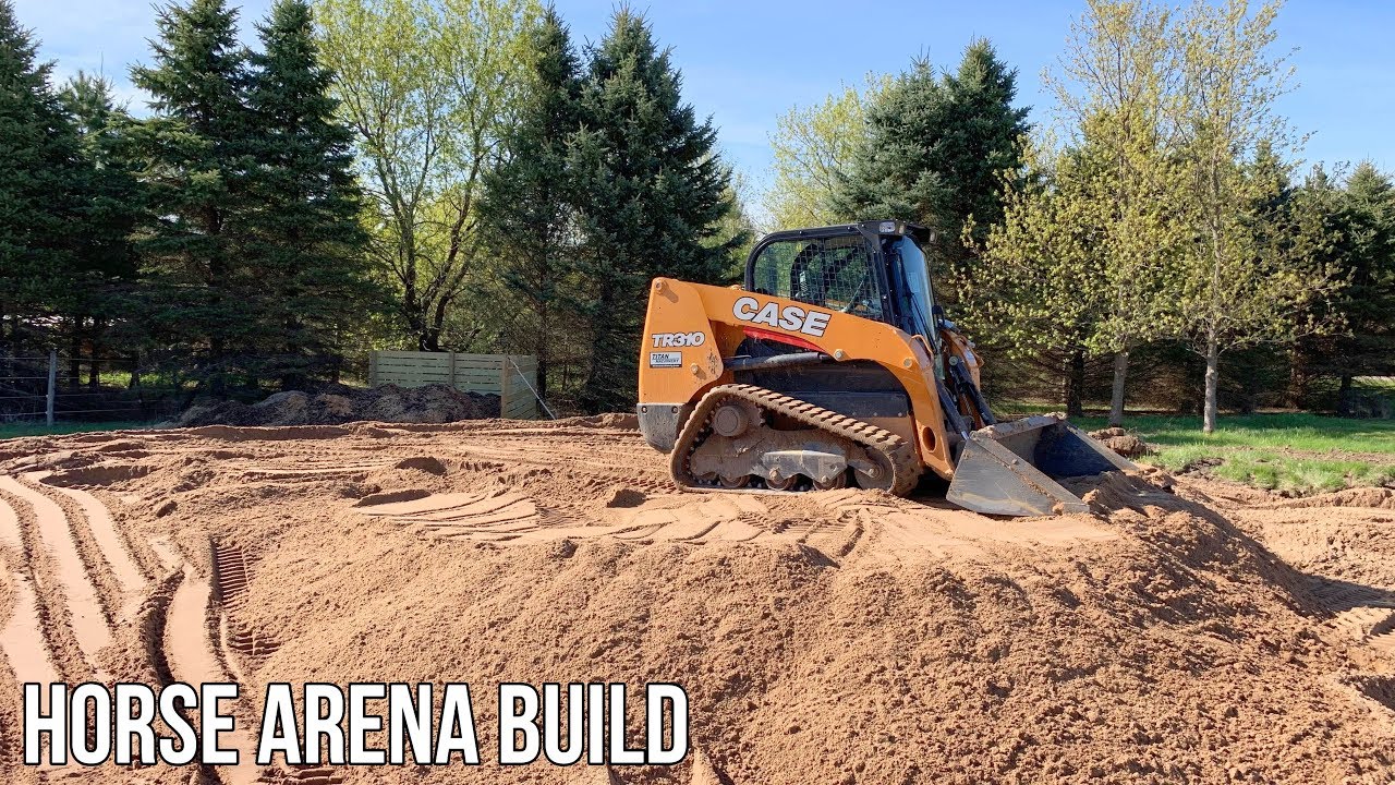 Case TR310 Building Horse Arena