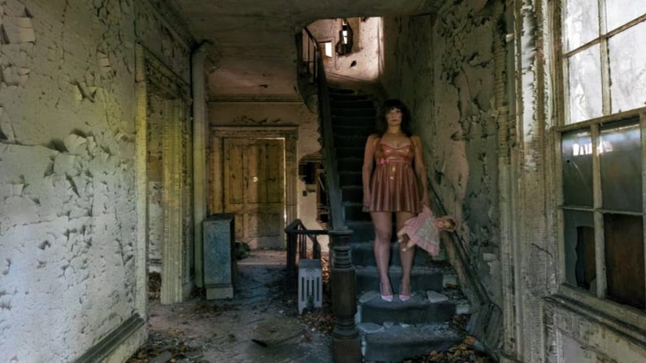 7 Grabaciones de FANTASMAS Captados en C&Aacute;MARA que NO tienen EXPLICACI&Oacute;N