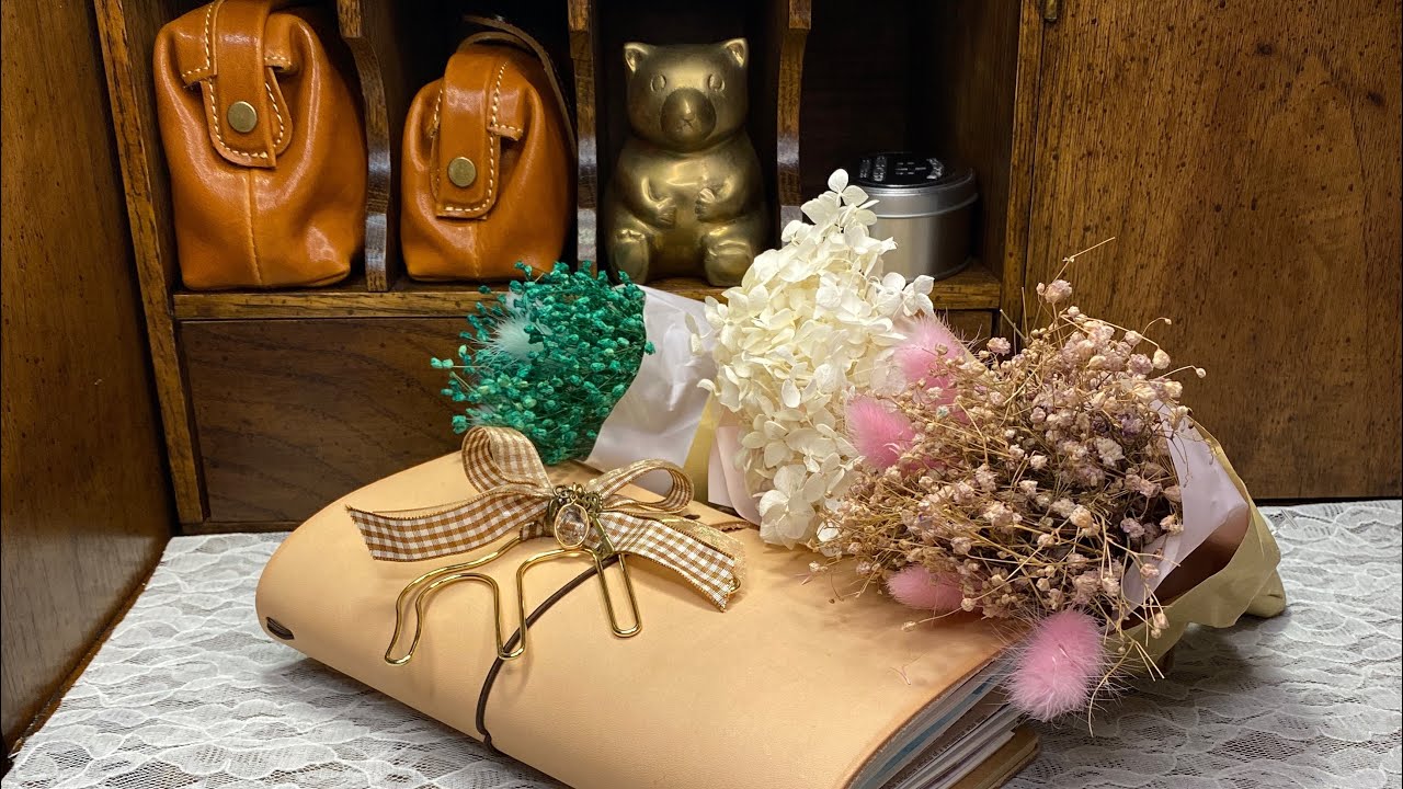 ASMR | Decorating my journal with Aesthetic night sky theme spread | vintage journaling #25