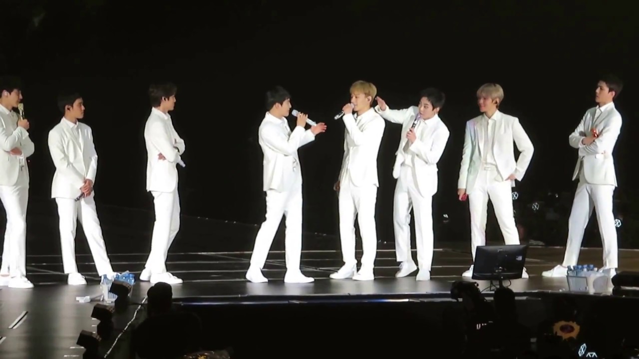 [FANCAM] 180602 EXO ElyXiOn in HK Day1- Ment