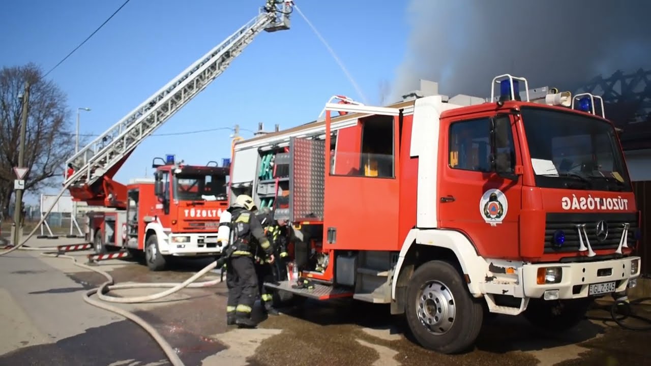 Lakóházra is átterjedt a debreceni üzem tüze