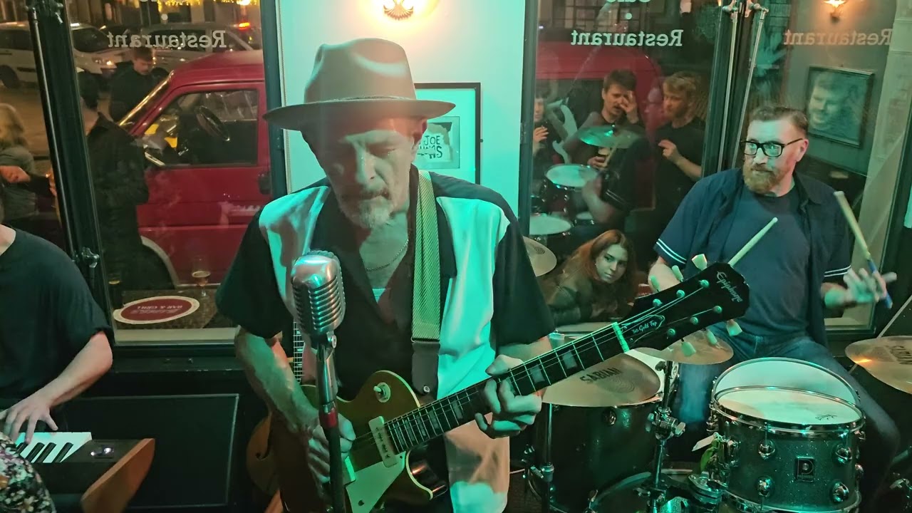 Take it upstairs - Vince Lee, Al Wallis, Kev Crowe & Josiah Manning