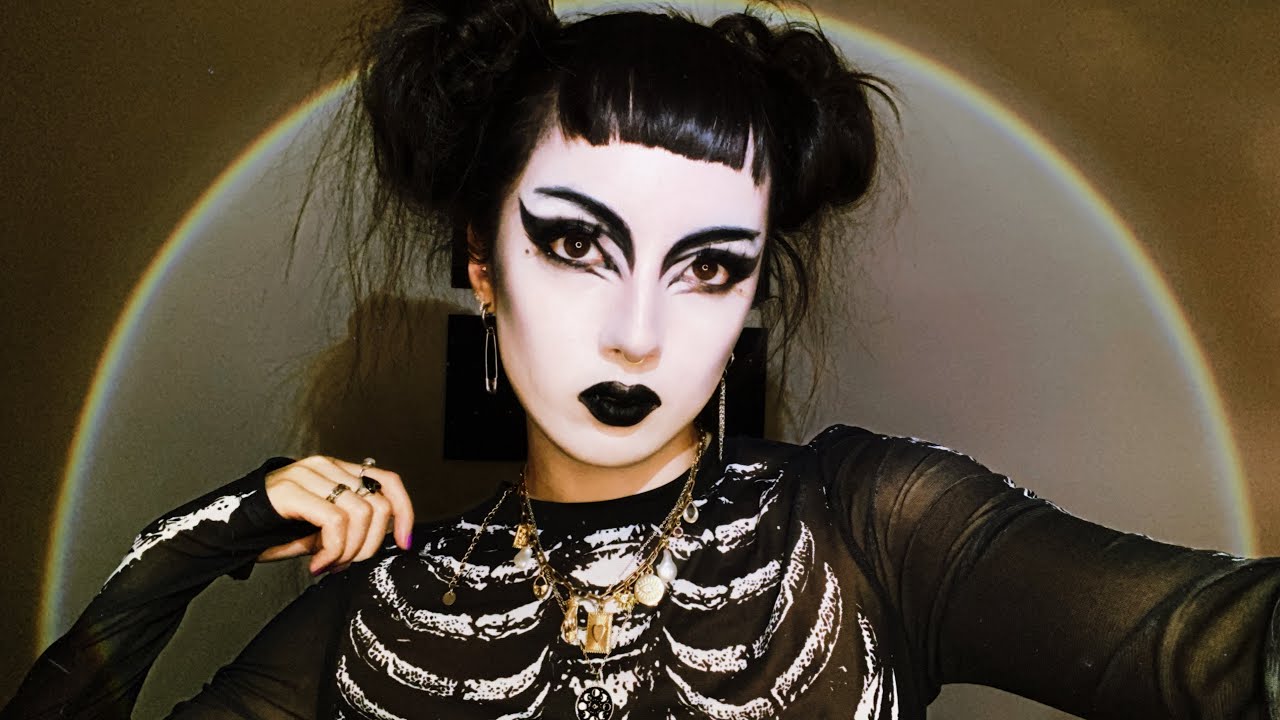 ASMR | Goth Girl Rescues You From a Bad Date (comfort, roleplay, WLW asmr)