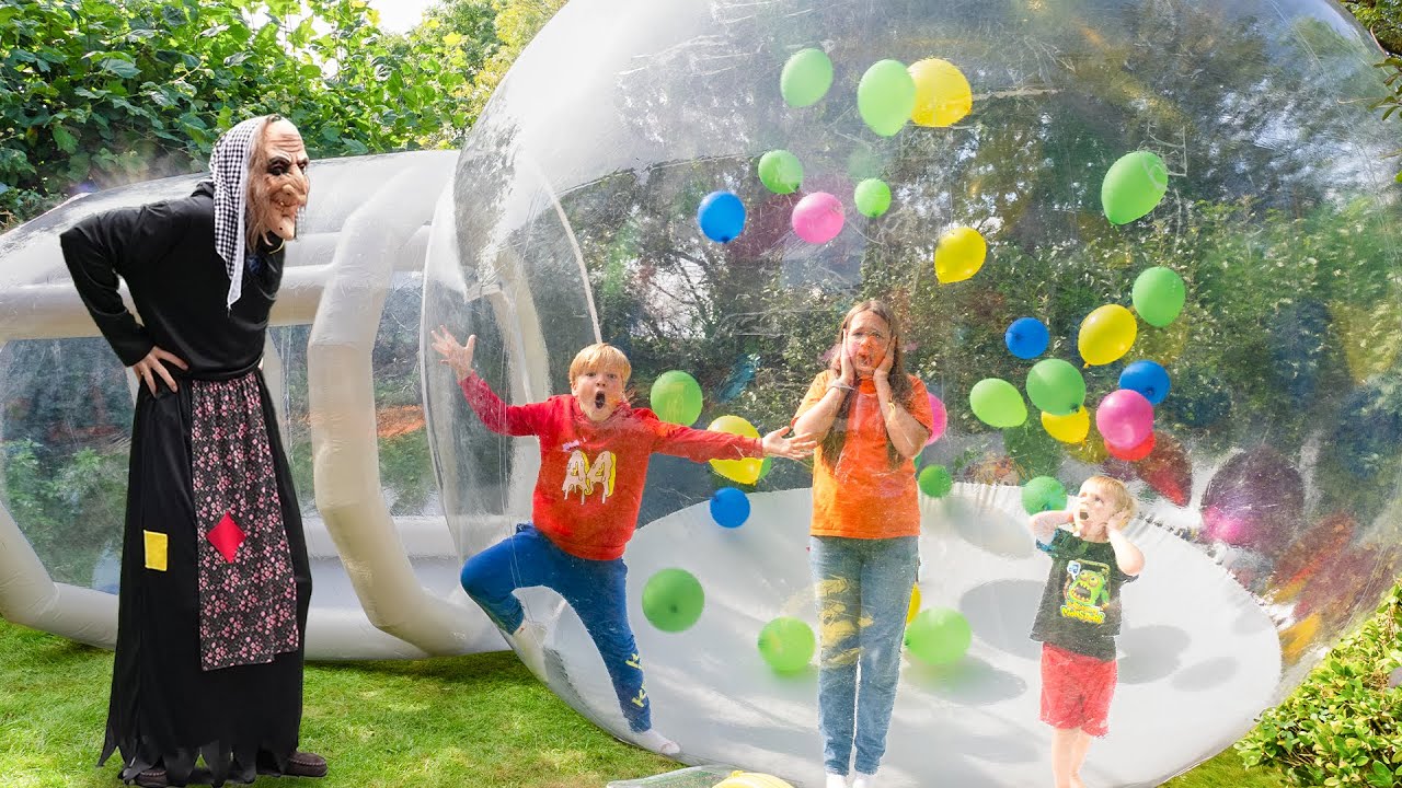 Amelia, Avelina & Akim bubble hotel challenge