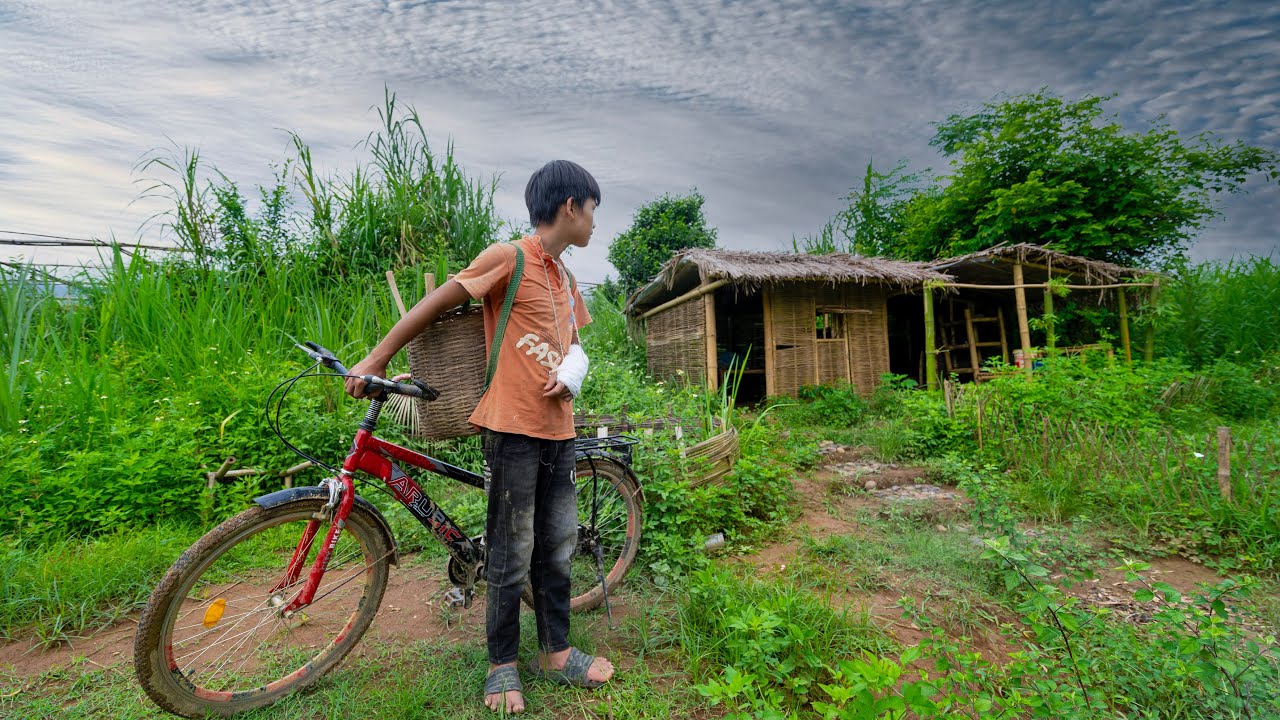 The Orphan Boy. Tuan Cleans the Old House to Move to the New One, a Journey Full of Hardships