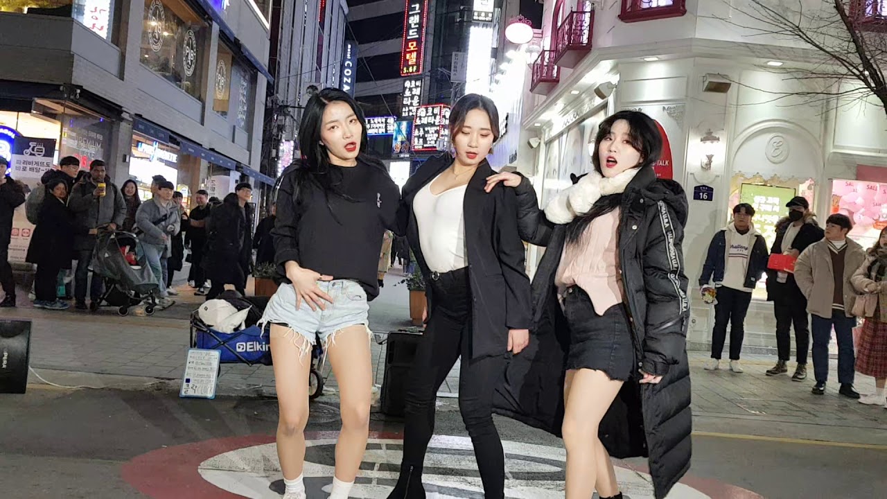 2019년12월14일클락팀 신촌버스킹(3)