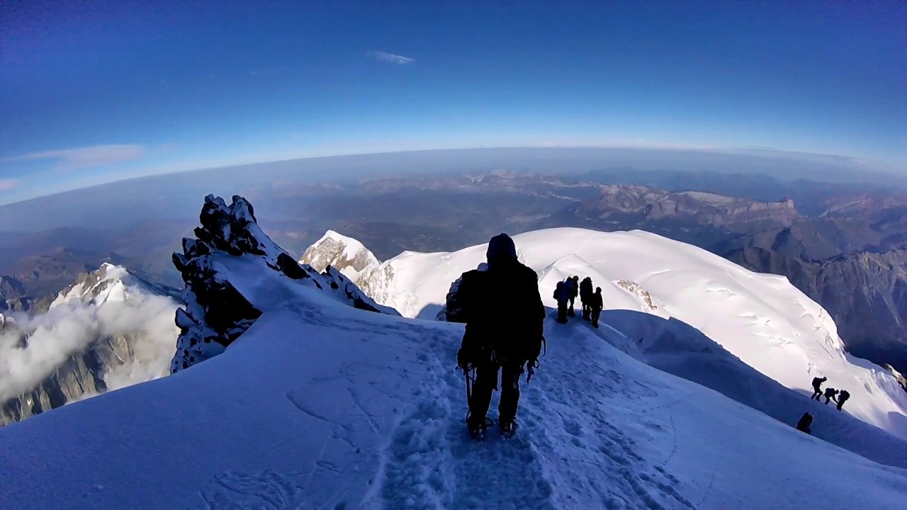 Alpinisme au Mont Blanc depuis le refuge du Goûter et l’arête des Bosses