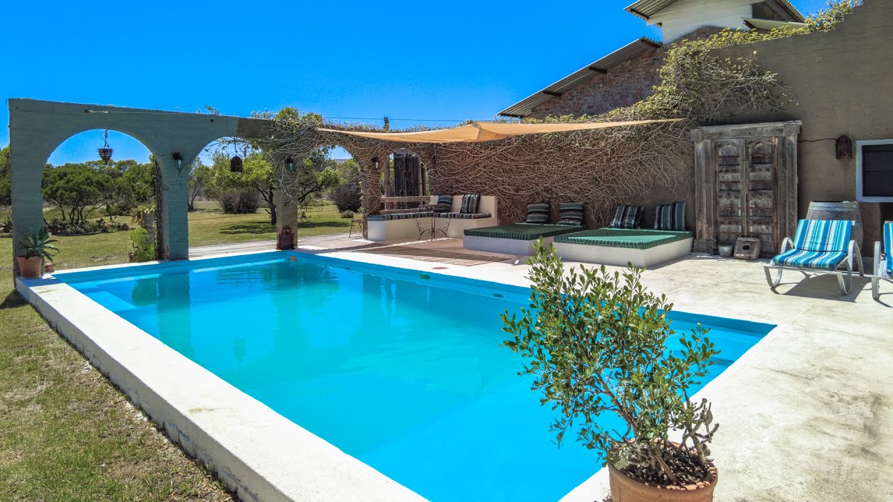 6 Bedroom For Sale - Yzerfontein