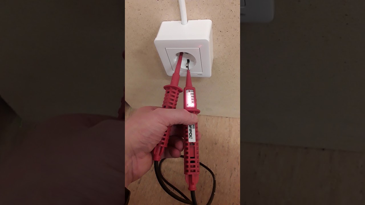 Vägguttag, strömbrytare lampa
