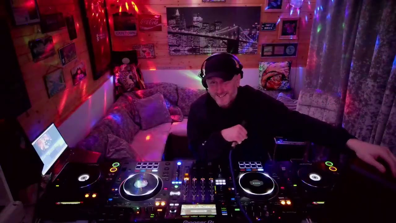 Dj Small Paul - Live Twitch Stream 08/03/26