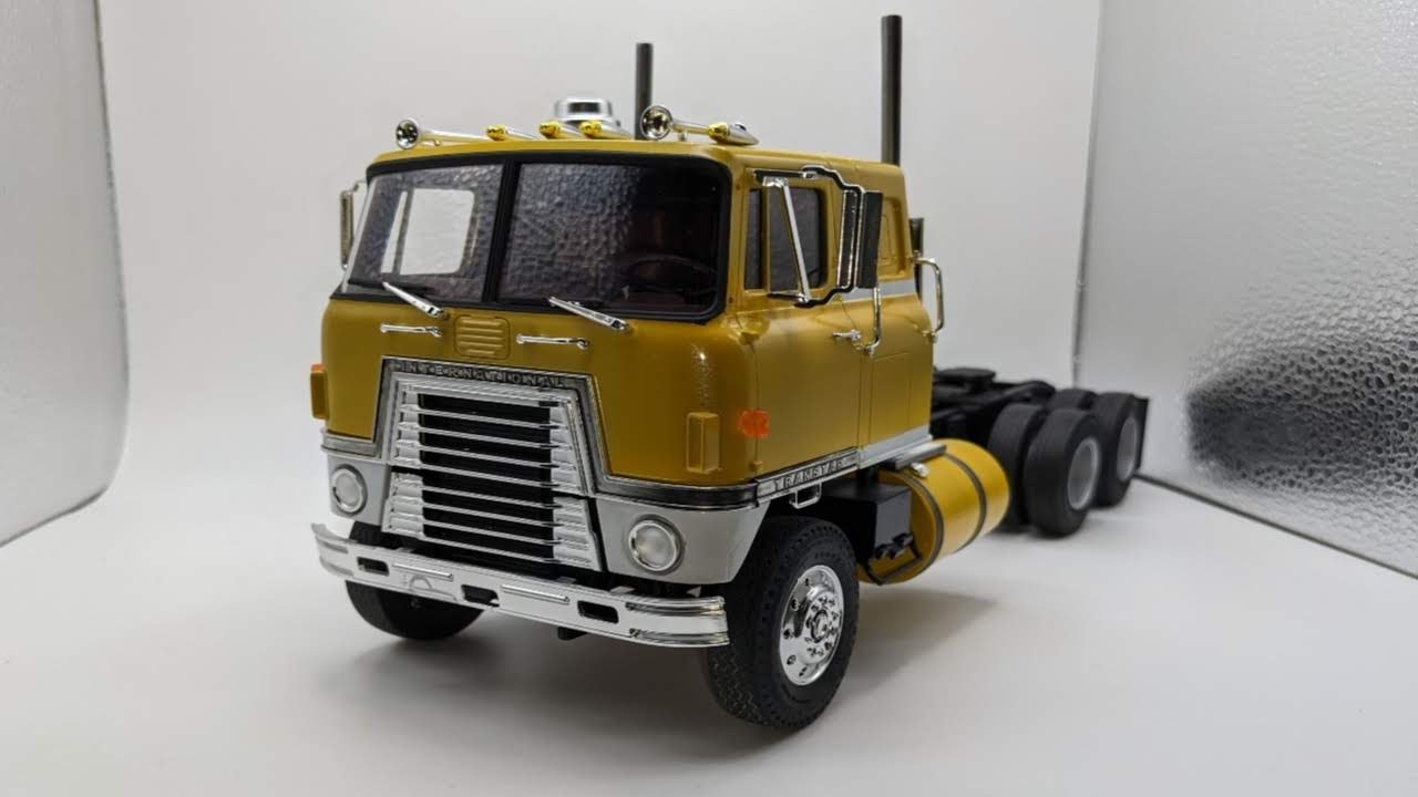 AMT 1/25 INTERNATIONAL TRANSTAR CO-4070A
